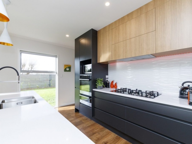 27 Roots Street 25 1 1 1